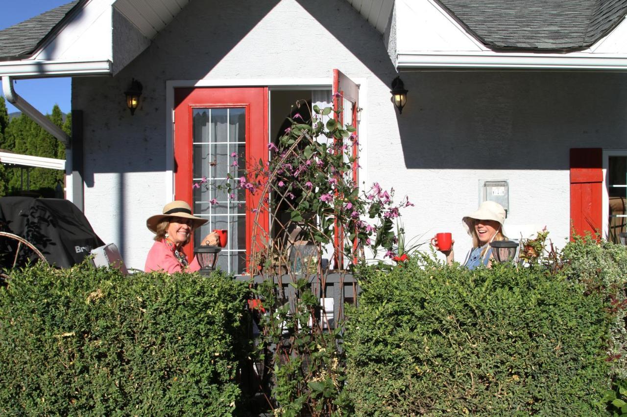 Sunshine And Wine Loft Hotel Penticton Exterior foto
